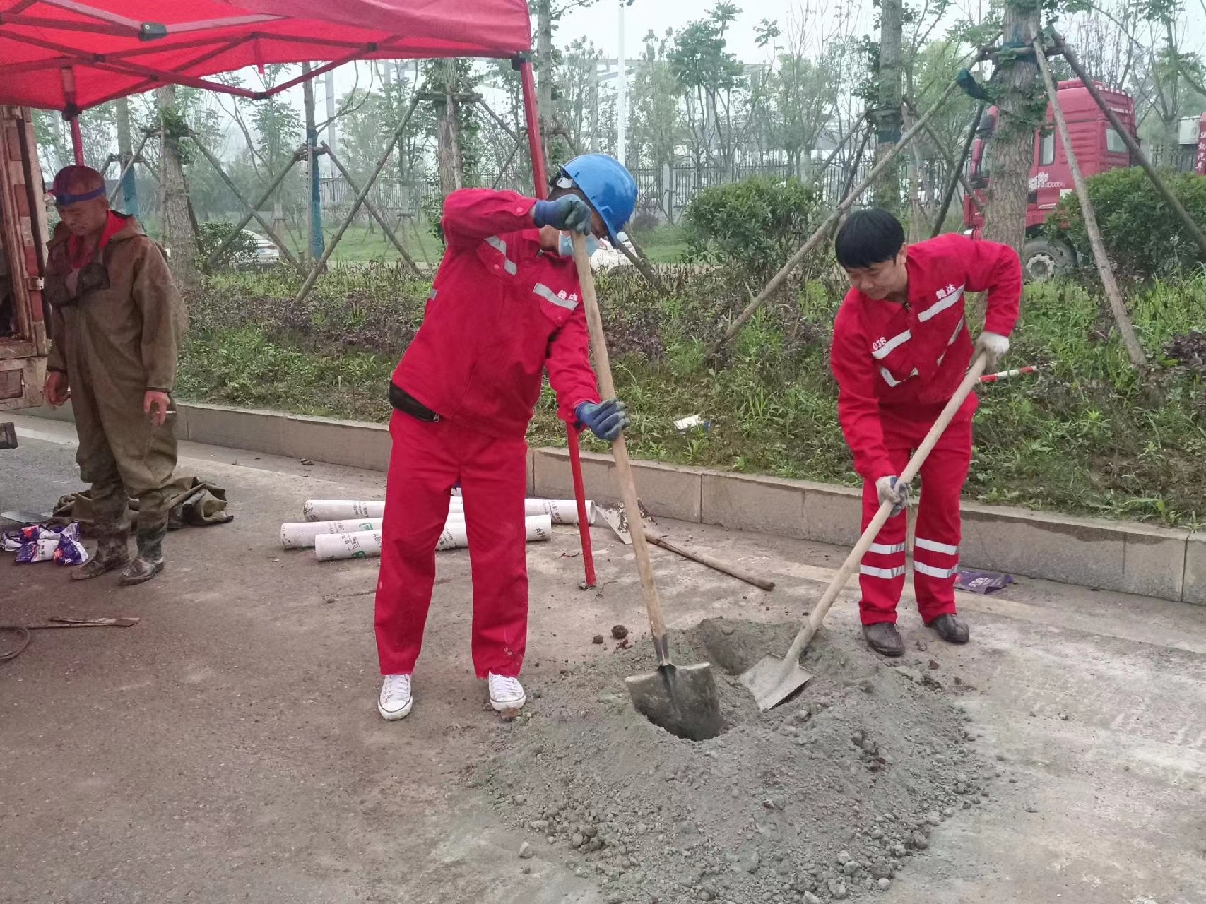 龙川管道疏通哪家好】及时进行市政管道清淤