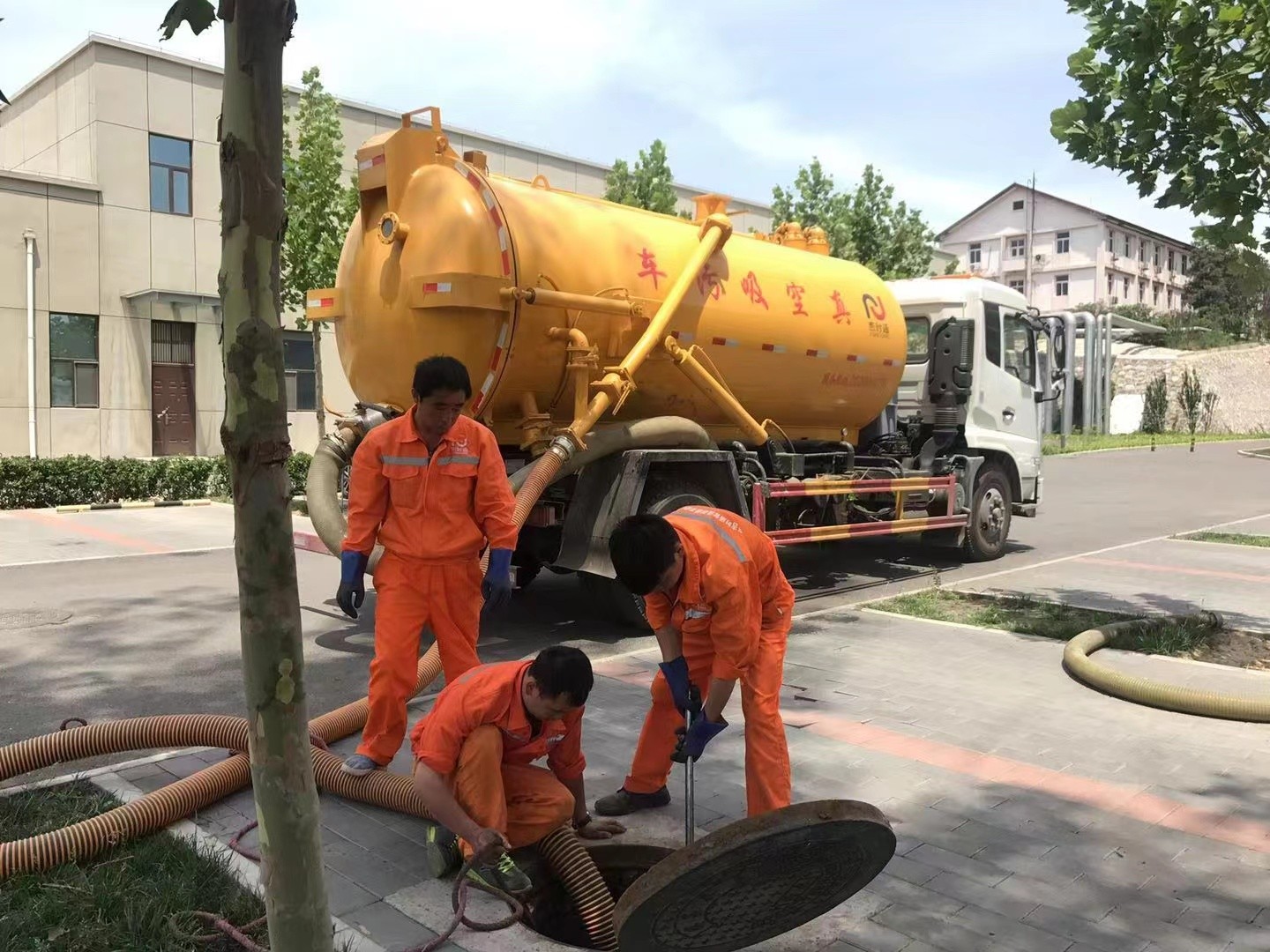 龙川化粪池清理与5-8吨吸粪车施工效率分析